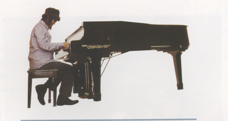 陳志遠老師彈奏鋼琴1