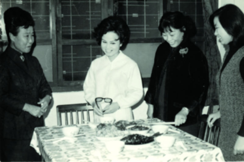 1957-1960年美黛參與勞軍