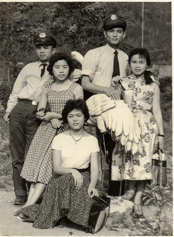 1957年美黛參與勞軍照