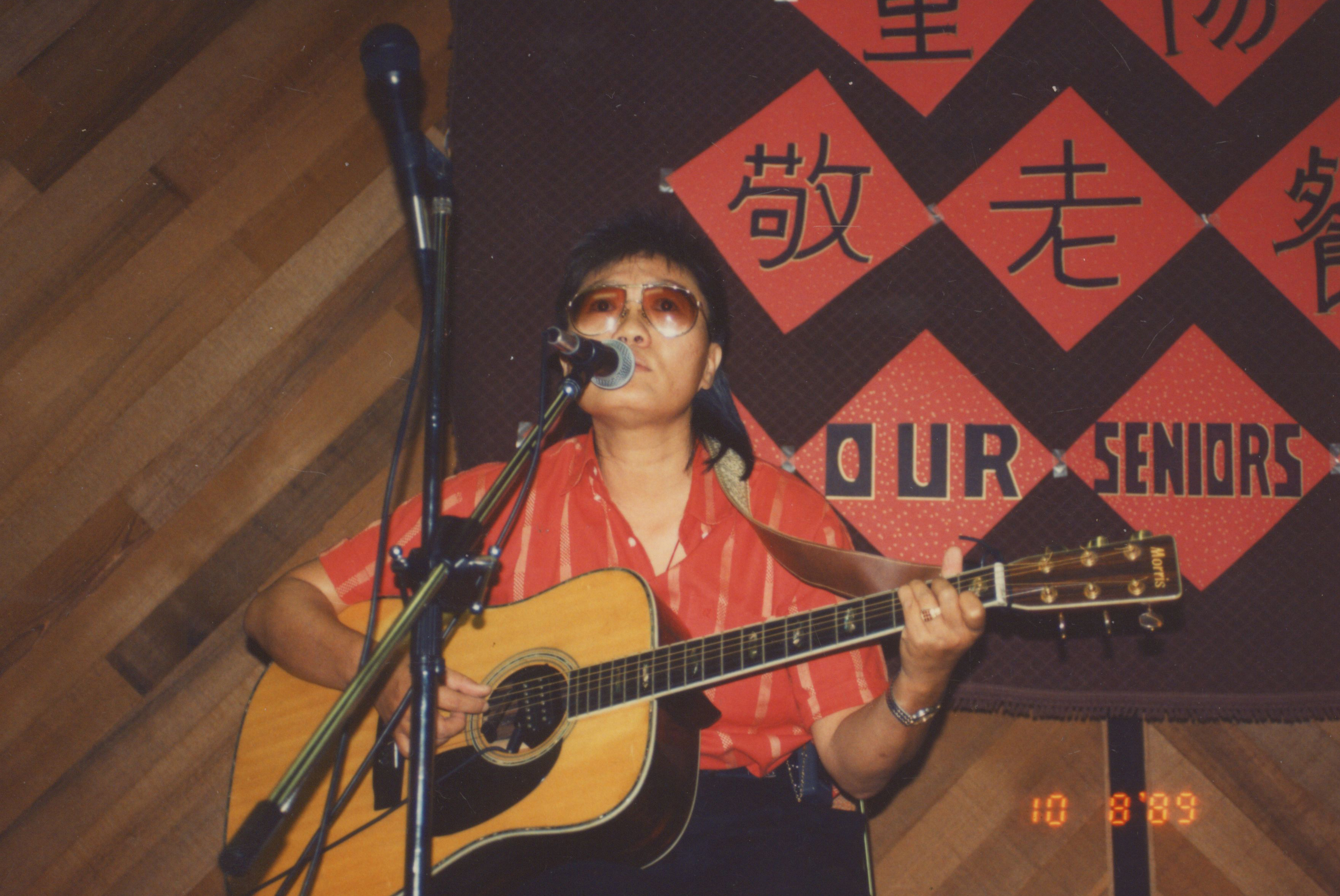 在美國 蒙特利公園 敬老慈善活動表演