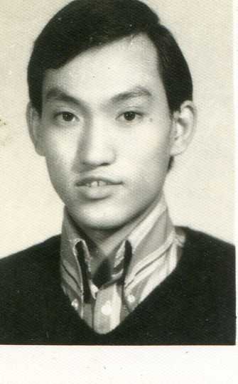 鈕大可老師60歲之大頭照