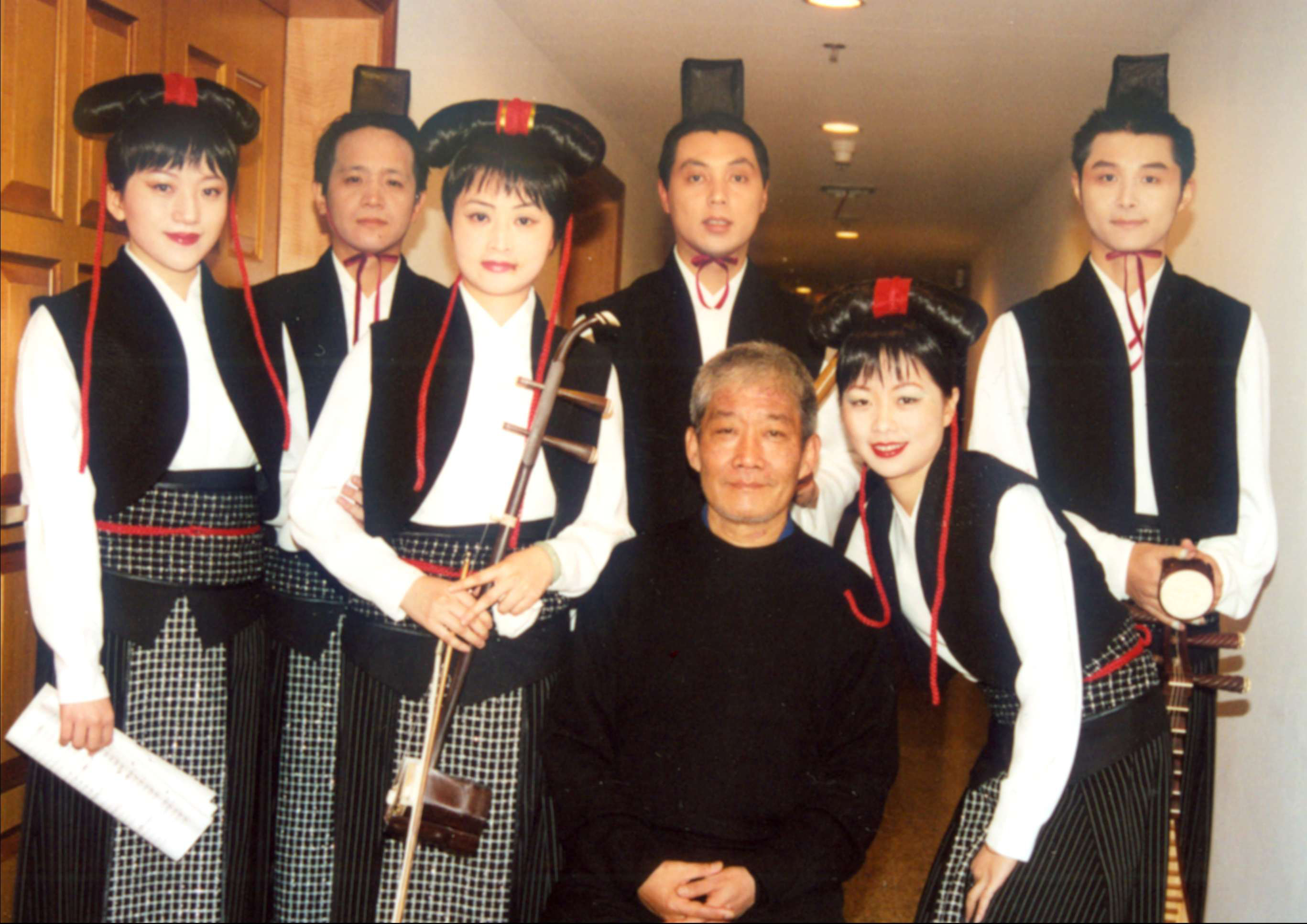 張弘毅2000年初50初歲